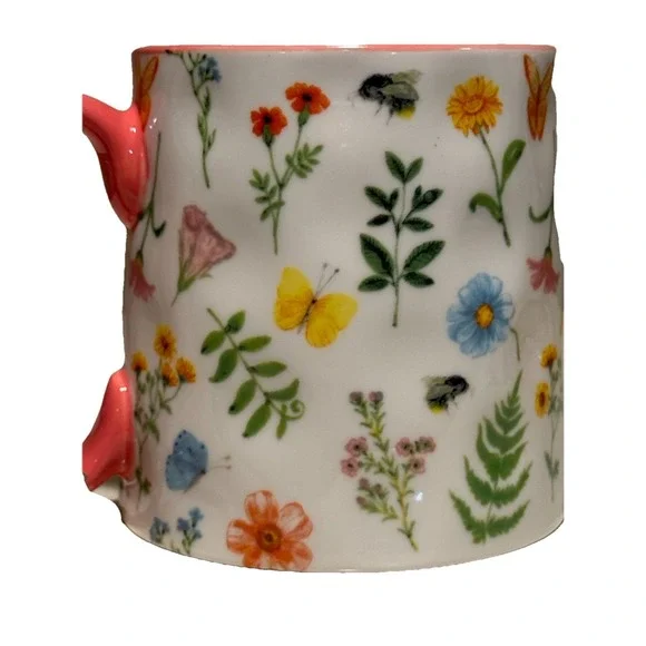 Bella Mug Bees and Flowers 10 Strawberry Street 16 oz Ceramic NWT - Picture 2 of 2